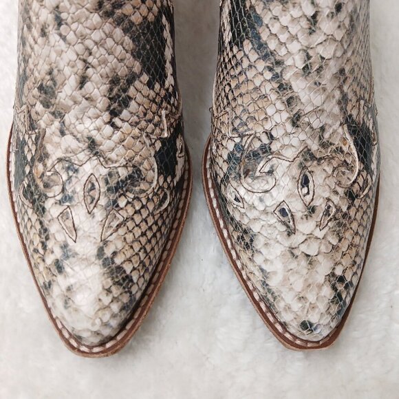 Madewell The Cline Western Bootie in Snake Embossed Leather Size 7.5 - Picture 4 of 11